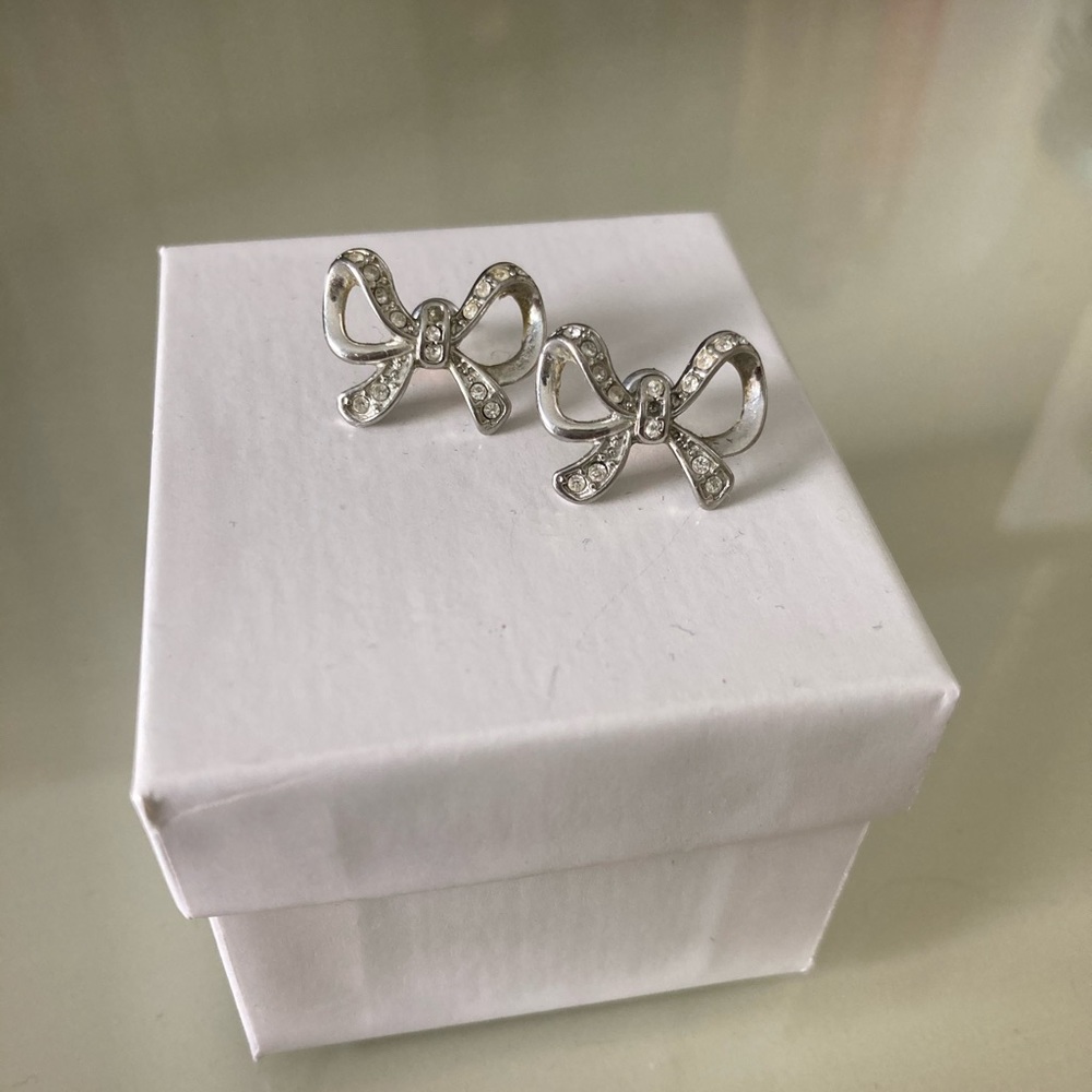 Bow Stud Earrings